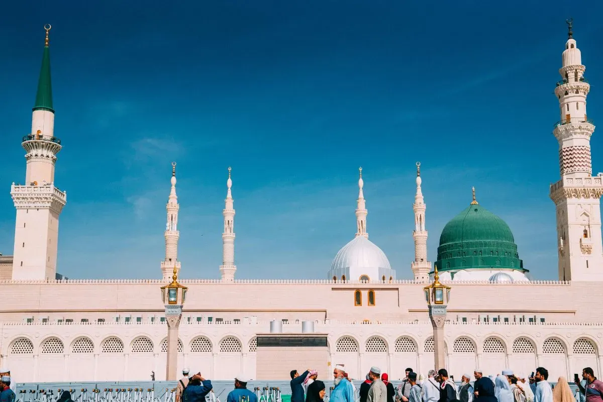 10 Days Deluxe Umrah Packages Gallery